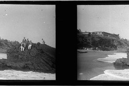 Grupo en una roca, Zapallar en el verano de 1905