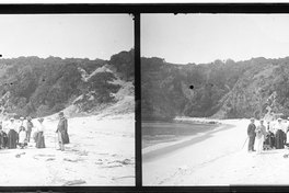 Grupo en la playa blanca, Hualpén, 1907