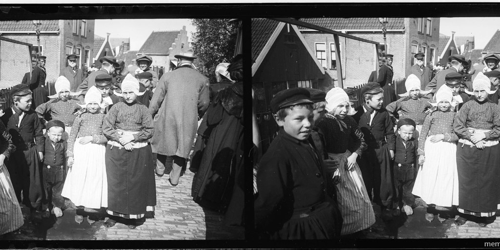 Niños, Volendam, Holanda, septiembre,1909