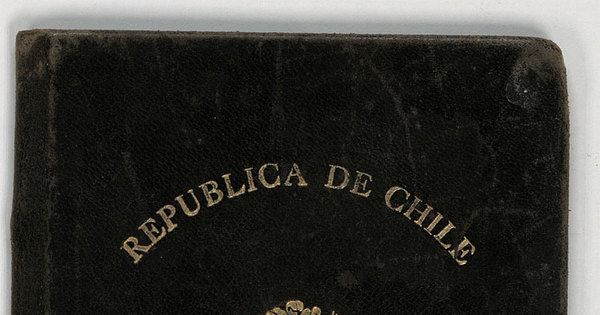 Pasaporte diplomático de Humberto Díaz Casanueva