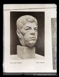 Detalle de escultura de Arthur Holitscher, 1924