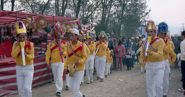 Bailes Chinos en Fiesta de la Virgen del Carmen de Pachacamita, región de Valparaíso, 16 de julio de 1995