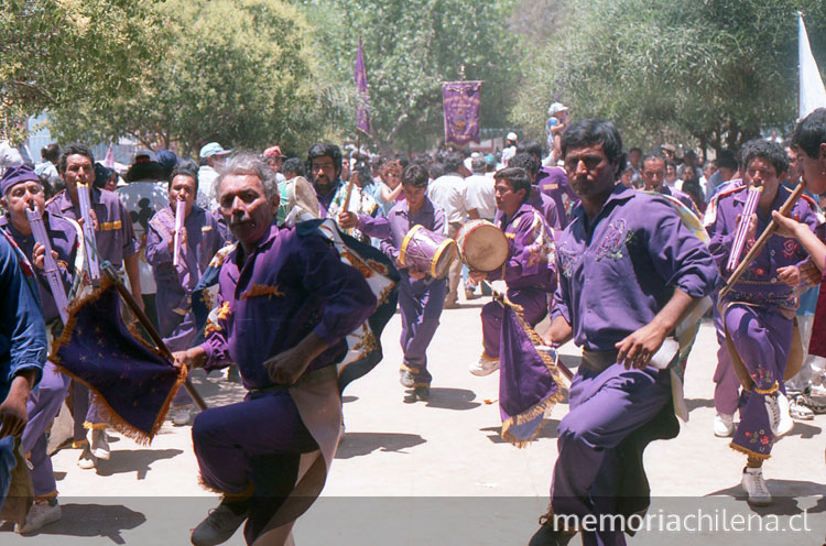 Bailes Chinos en Fiesta de la Virgen de Andacollo, región de Coquimbo, 25 de diciembre de 1996