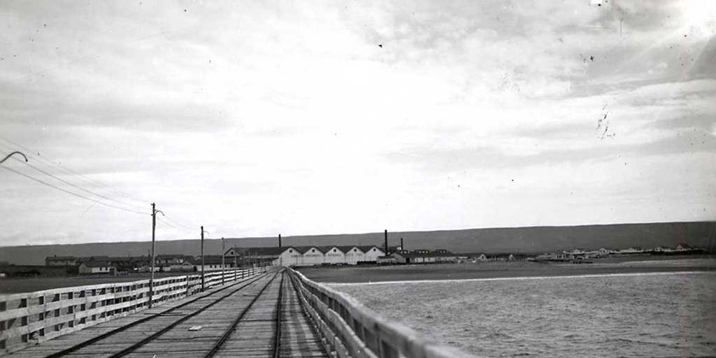 Vista del frigorífico de Puerto Sara, Magallanes, 1928