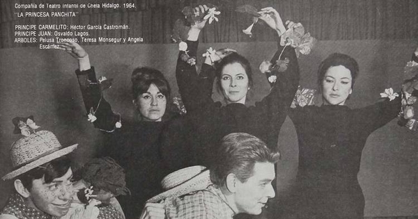 Los actores Héctor García Castroman, Osvaldo Lagos, Pelusa Troncoso, Teresa Monsegur y Ángela Escámez en una escena de La Princesa Panchita, 1958.