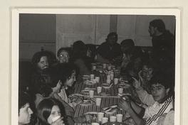 Almuerzo de integrantes del Teatro Q en Teatro Huemul, Barrio Franklin