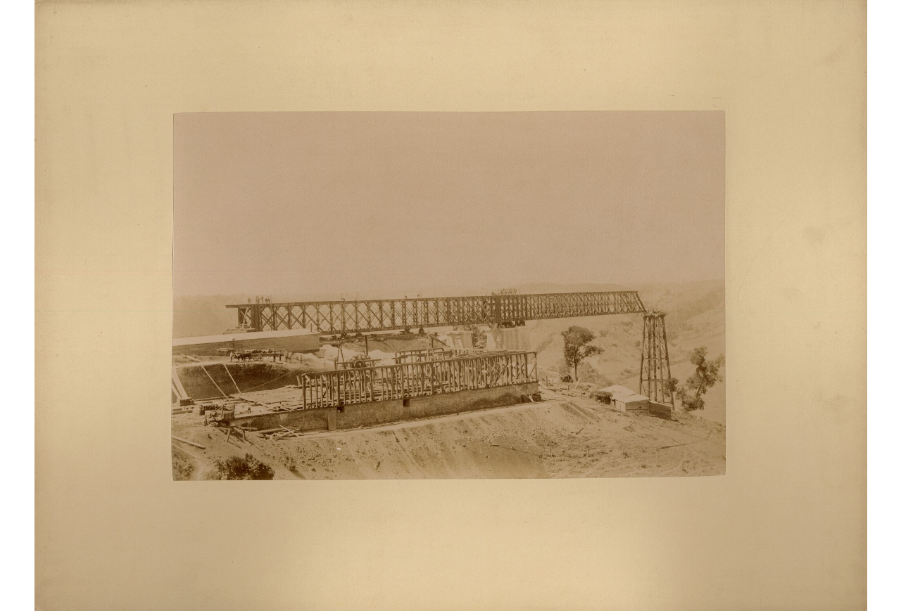 Construcción del viaducto de Malleco [fotografía].