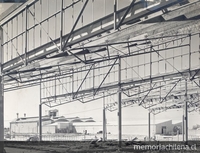 Instalaciones de la fábrica de enlozados S. A. Fensa. Fotografía de Antonio Quintana.