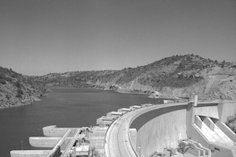 Vista del Río Rapel y la Central Hidroeléctrica Rapel