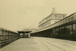 Pie de foto: Estación Bellavista, 1900En: Patrimonio  Cultural (15): 13, septiembre, 1999.