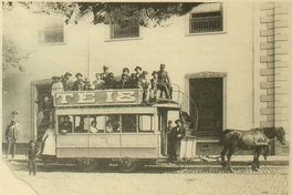 Pie de foto: Ferrocarril urbano de Playa Ancha, 1900En: Patrimonio  Cultural (15): 14, septiembre, 1999.