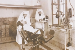 Pie de Foto: Enfermeras de la Cruz Roja en las Cruzadas de Salud Dental, cerca de 1928