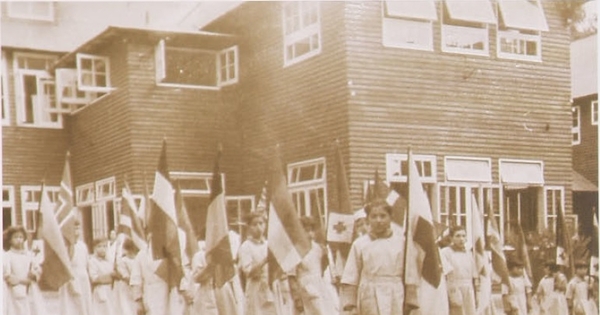 Pie de Foto: Niñas en el Preventorio de San José de Maipo