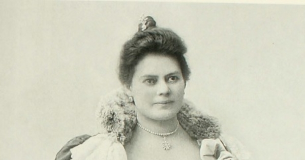 Pie de Foto: Sara Braun Hamburguer, viuda de Nogeira. Punta Arenas, hacia 1900