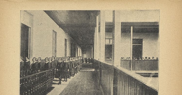 Pie de Foto: Corredores del Liceo de Señoritas "José Miguel Infante", 1926.