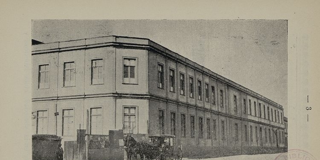 Pie de Foto: Fachada del Liceo de señoritas "José Miguel Infante" (Sama com Av. Brasil), 1913