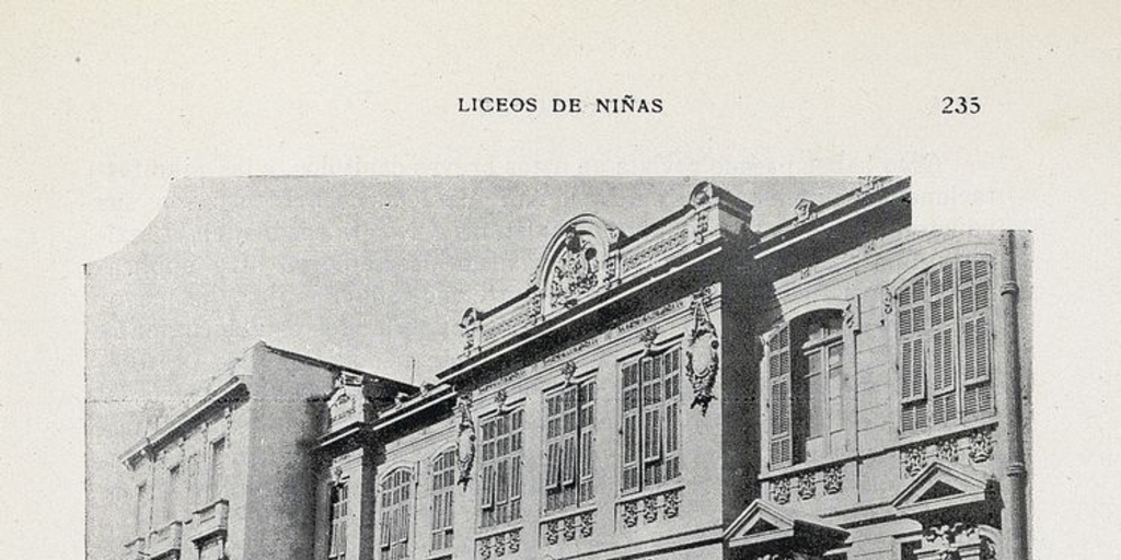 Pie de Foto: Fachada del Liceo Nº 2