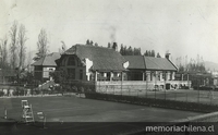 Pie de foto: Stade Francais, c.1950