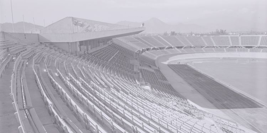 Pie de foto: Interior del Estadio Nacional, c1938