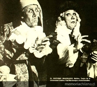 Ana González junto a Raúl Montenegro en "El enfermo imaginario" de Moliere.