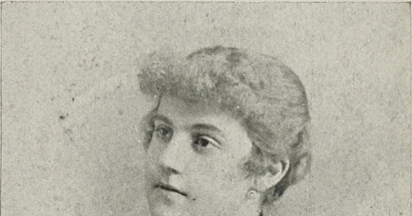 Delia Matte de Izquierdo, presidenta del Club de Señoras