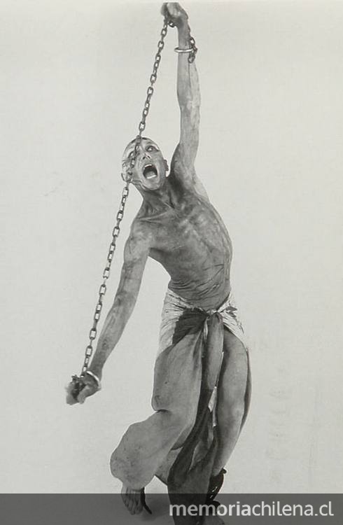 Francisco Copello en la performance Esmeralda, 1979