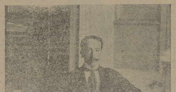 El director señor Carlos Silva Cruz