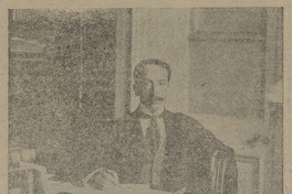 El director señor Carlos Silva Cruz