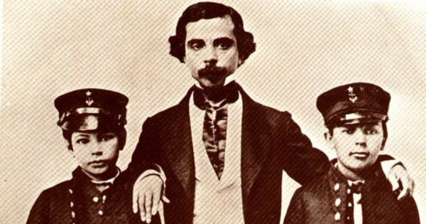 Arturo Prat a la edad de 10 años junto a Jacinto Chacón y Luis Uribe