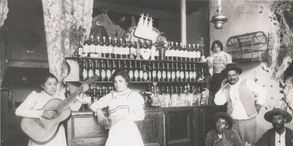 Cantina, hacia 1900