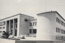 Vista general de la ex Escuela de Derecho de la Universidad de Chile en Valparaíso, 1977