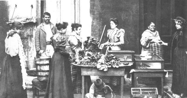 Venta de verduras en el Mercado Central,  principios del siglo XIX