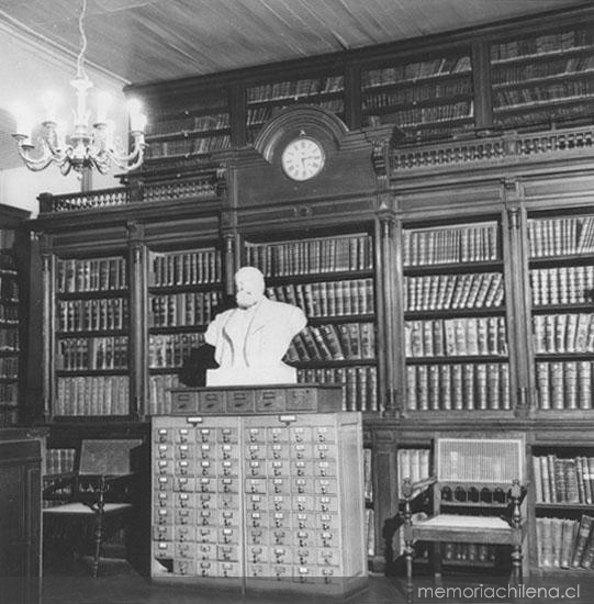 Biblioteca del Instituto Nacional en 1958