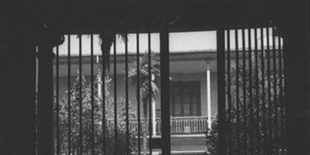 Vista del Instituto Nacional desde una de sus entradas, 1964