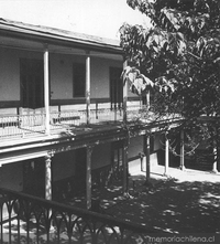 Vista de los pasillos interiores del Instituto Nacional, 1964