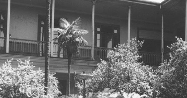 Vista del antiguo patio del Instituto Nacional (1964)