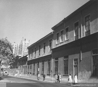 Vista del Instituto Nacional desde calle San Diego (1964)