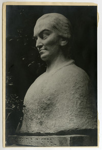 Busto de Gabriela Mistral realizado por Laura Rodig