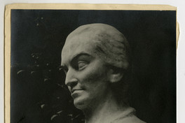 Busto de Gabriela Mistral realizado por Laura Rodig