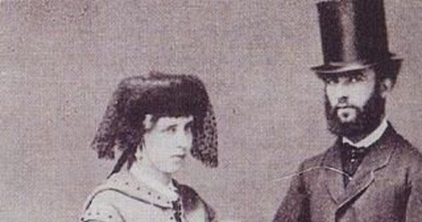 Padres de Iris, Inés Bello Reyes y Félix Echeverría Valdés