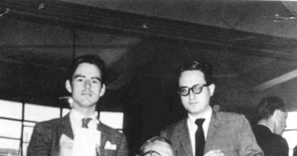 Jorge Teillier junto a Miguel Arteche y Cristián Huneeus