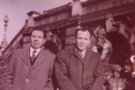 Rosamel del Valle junto a Humberto Díaz Casanueva