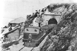 Cerro Chepe y túnel del ferrocarril a Curanilahue, hacia 1900