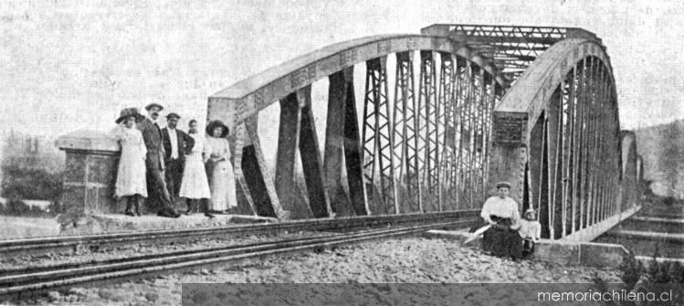 Puente sobre río Tinguiririca en San José del Carmen del Huique, hacia 1900