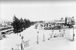 Vista de la Estación Mapocho hacia el terminal de tranvías, construida en 1912