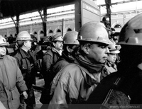 Mineros de Lota en huelga por el cierre de las minas, 1997