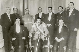 Ibáñez y su gabinete ministerial en el palacio de La Moneda, 1927