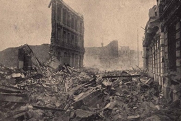 Calle Blanco esquina Edwards, Valparaíso, tras el terremoto de 1906