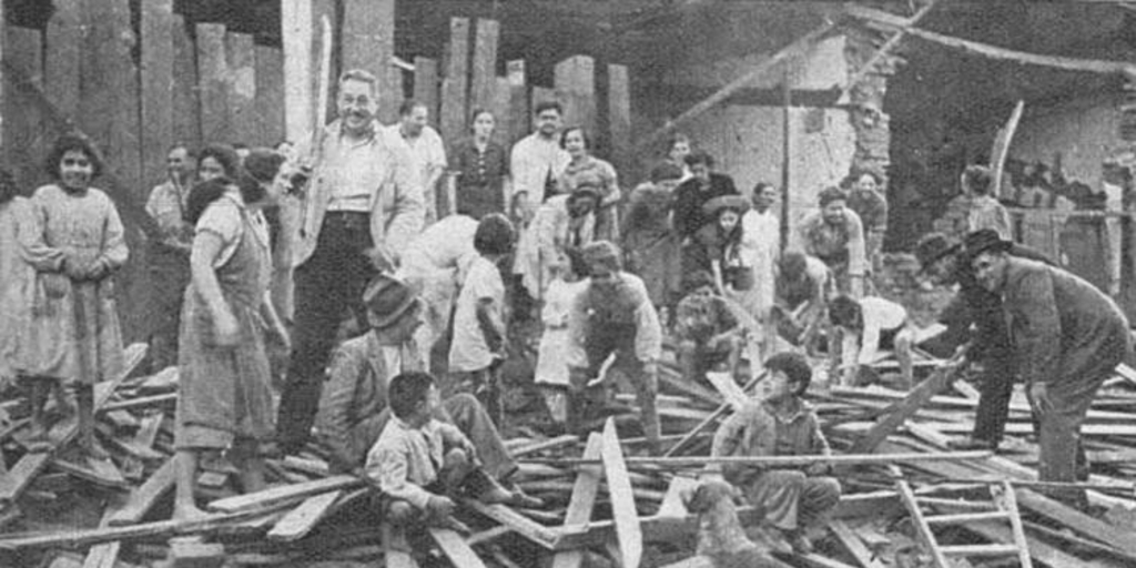 Mercado de San Carlos destruido tras el terremoto de 1939