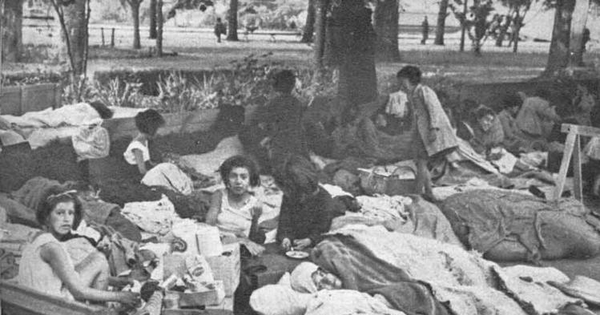 Campamento de niños damnificados en Chillán, 1939